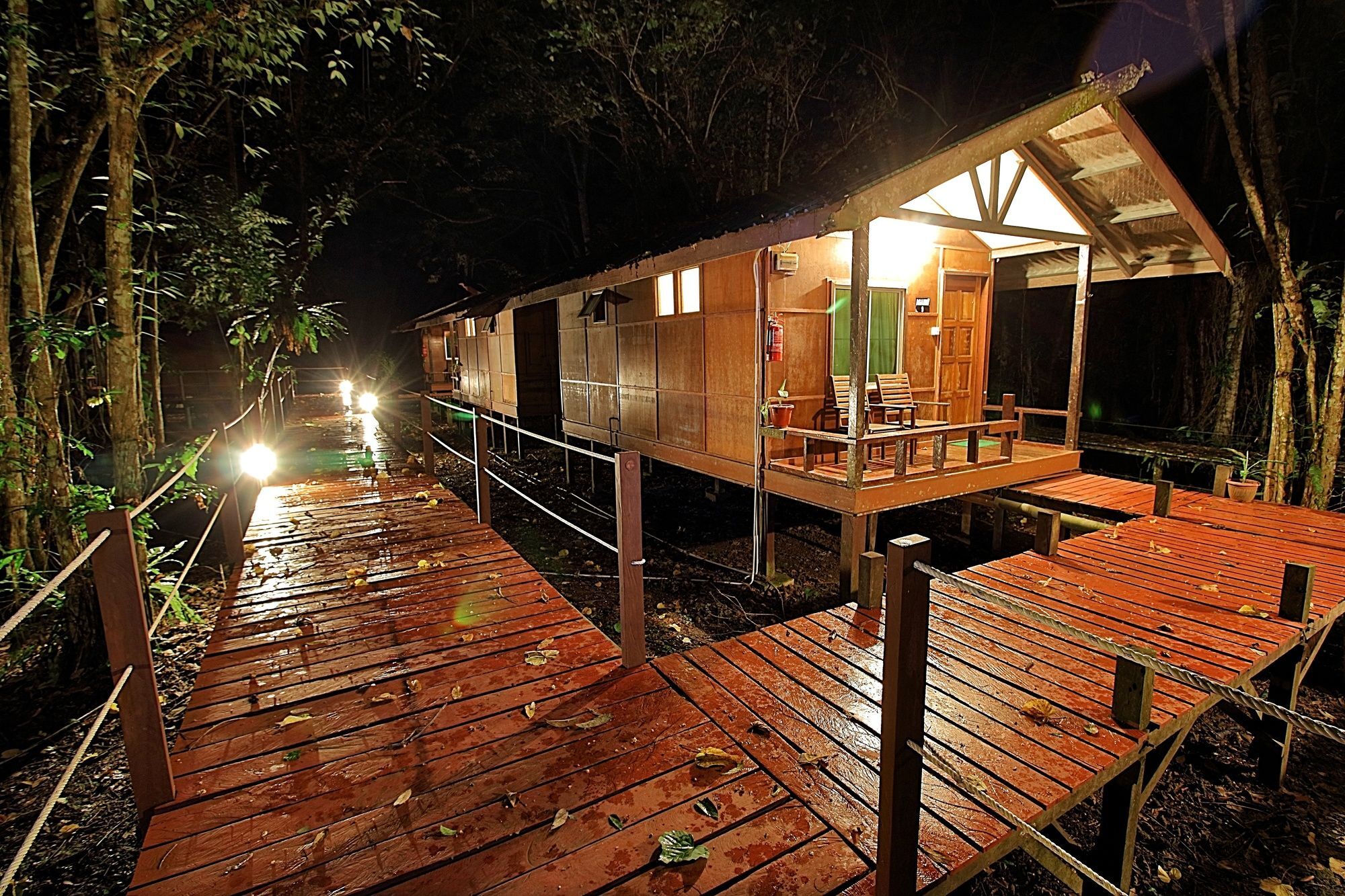 Tanini Kinabatangan Formerly Known As Nature Lodge Kinabatangan Bilit Екстер'єр фото